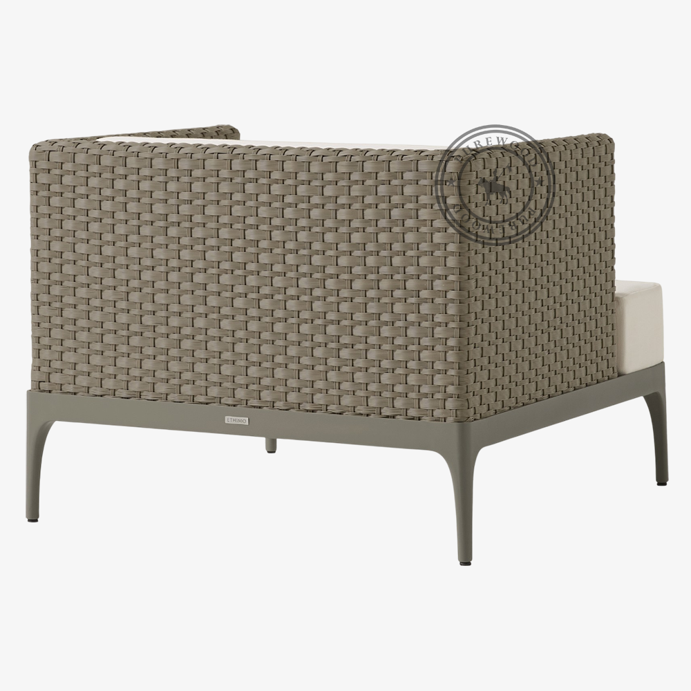 Lotus Halo outdoor sofa - Image 2